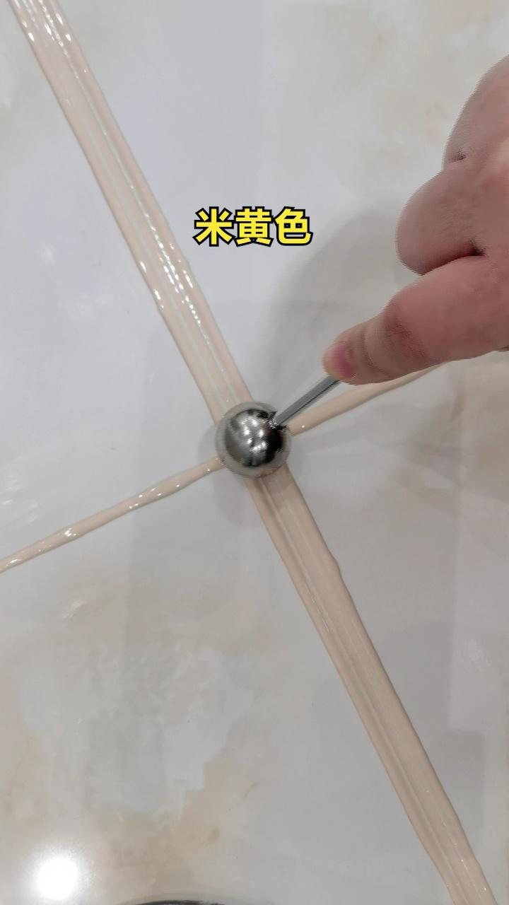 淡黄色瓷砖搭配米黄色美缝剂