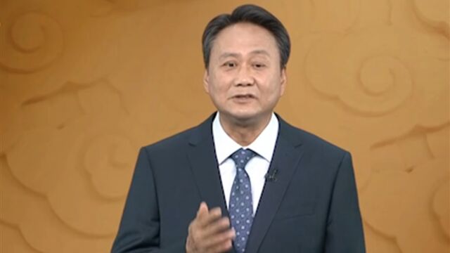 陈传席先生所著《紫砂小史》,称作者“圣思”,是浙江嘉兴人