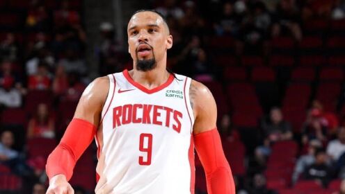 《休斯敦火箭》新赛季首单！NBA官方：狄龙因击打泰斯腹股沟区域罚款2.5万美元