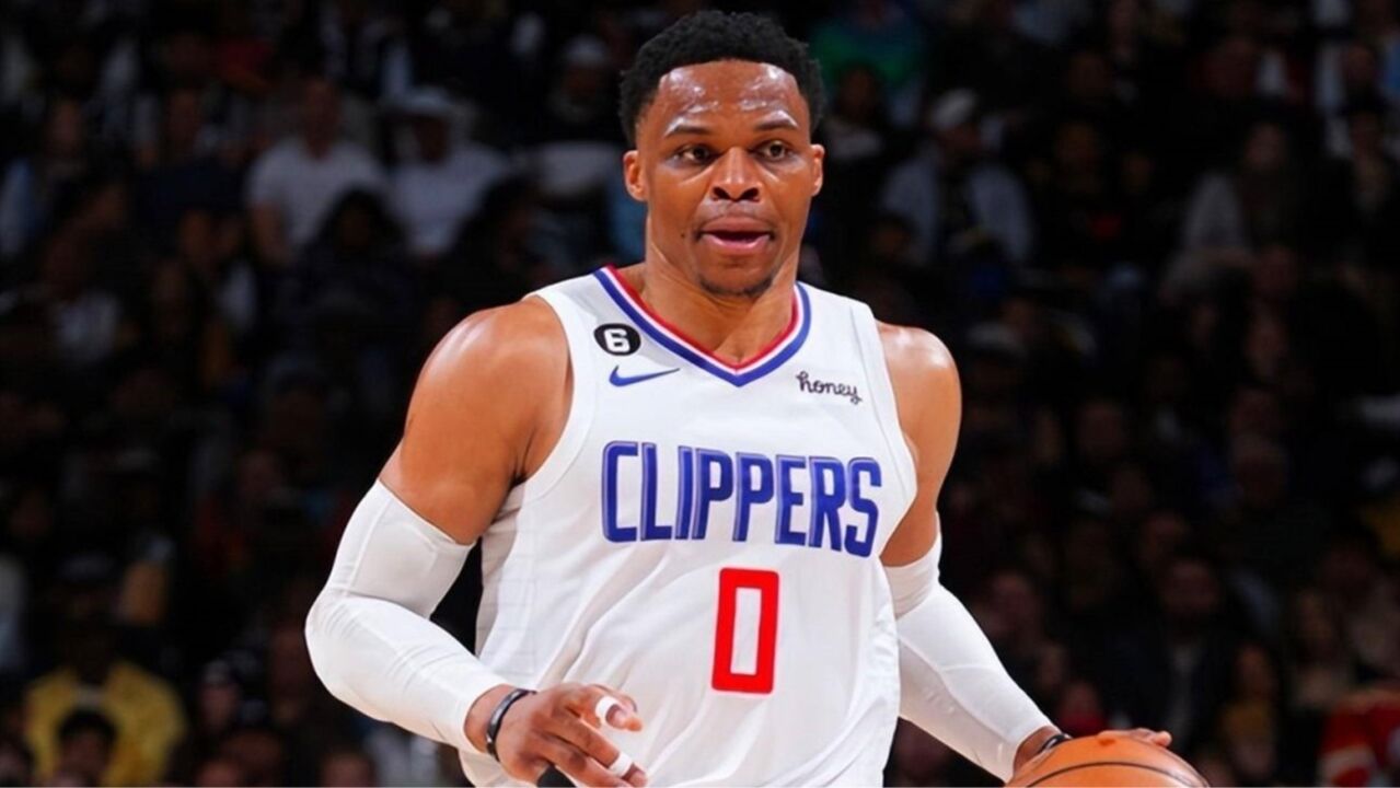 威少g1集锦:5个进攻篮板变身威中锋 最后时刻封盖布克锁定胜局