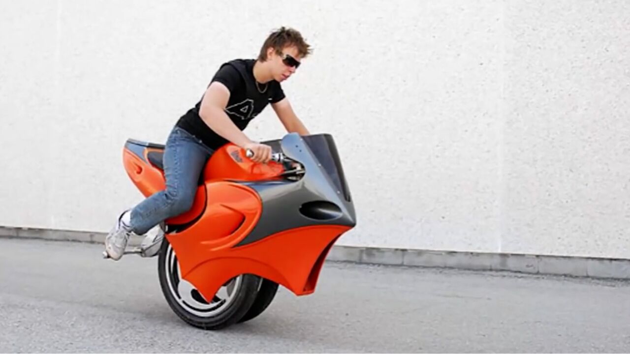 会变形的独轮摩托,独轮两轮模式一键切换,泰裤辣