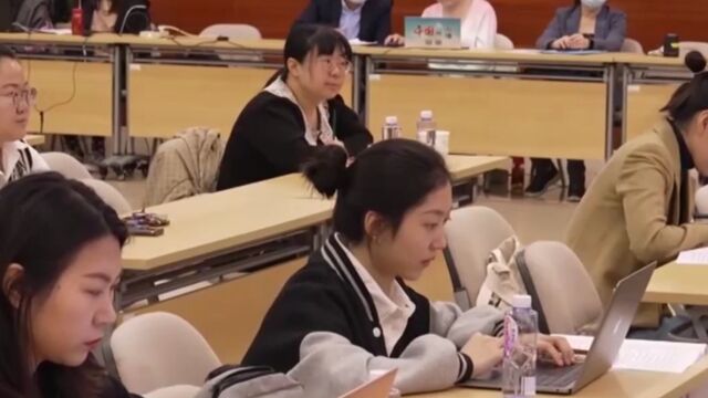 我国实施就业创业扬帆计划