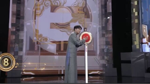 相声演员佟毅首登《开门大吉》,尼格买提故布迷阵,吓到佟毅