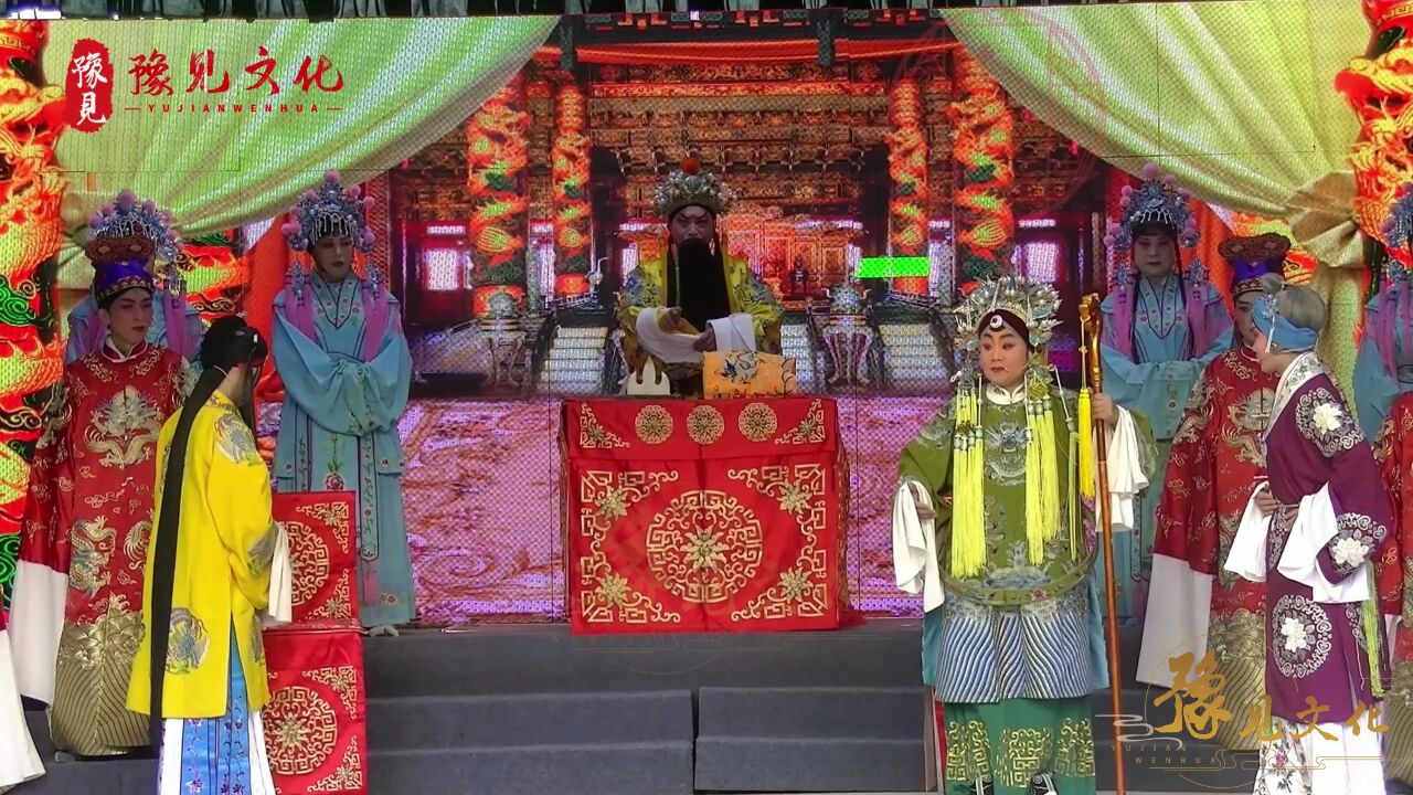 豫剧豫东调《铡西宫》,七寸竹笔拿在手一折,李新饰演乾隆皇帝!