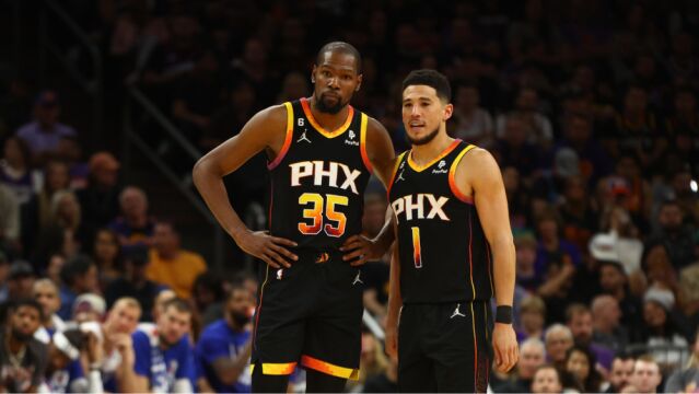 望眼欲穿！太阳三巨头难迎合体，比尔伤缺，布克出战成疑，KD或又单核带队能双杀爵士吗？