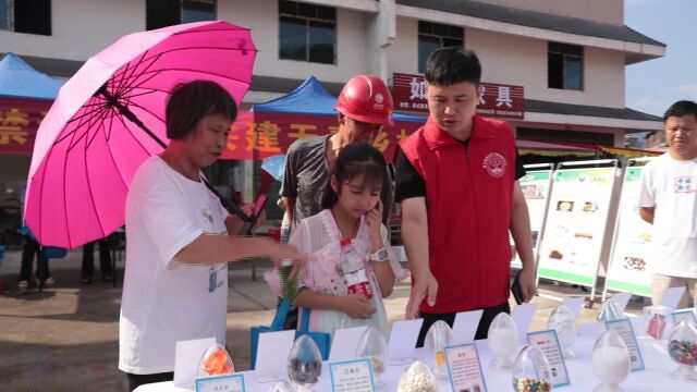 禁毒宣传进集市 筑牢全民“防毒”墙