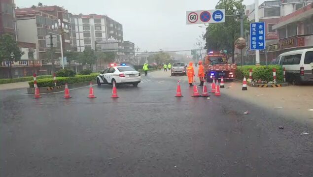 今天,数十辆车被水淹 ↓漳州云霄诏安降雨量全省前十,为什么?