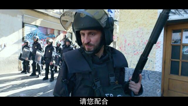 防暴警察作为国家反暴力机构,底线不容挑衅!