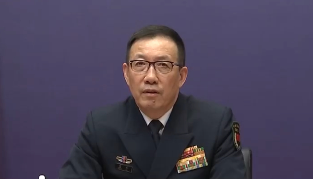 董军同美国国防部长视频通话