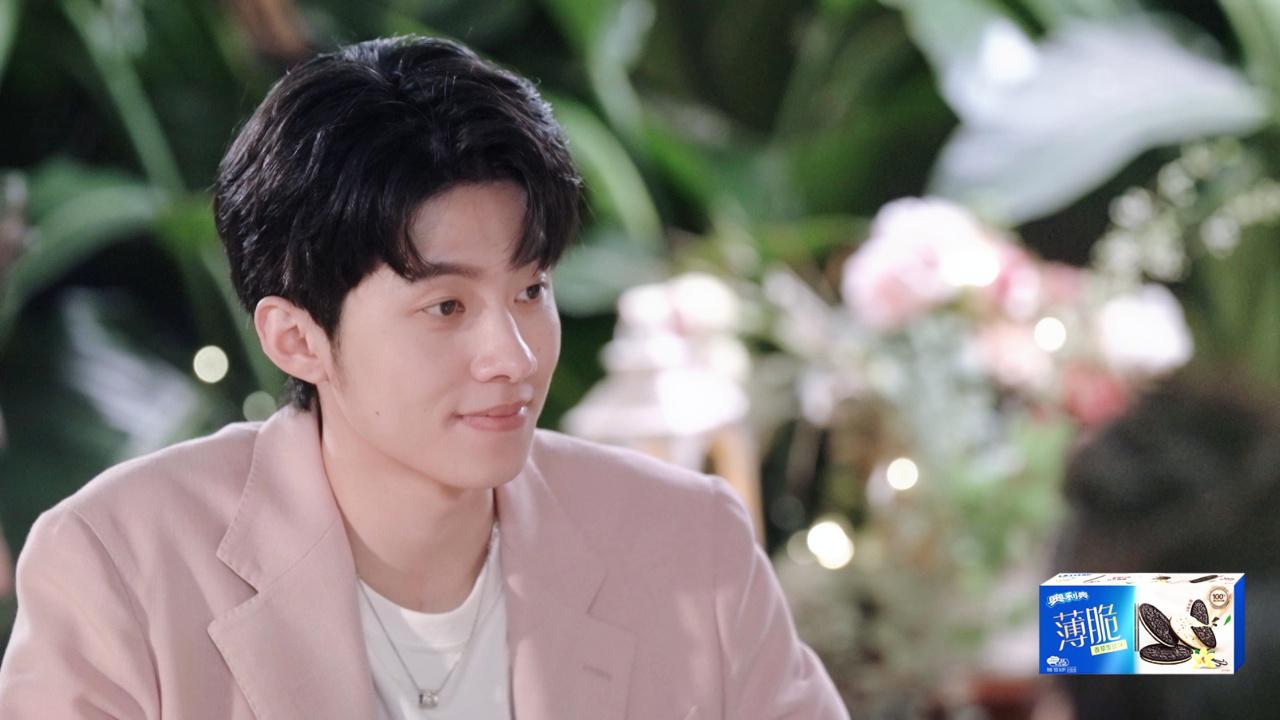 心动的信号 第7季丨年下奶狗主动和女神搭话,眼睛像装了雷达