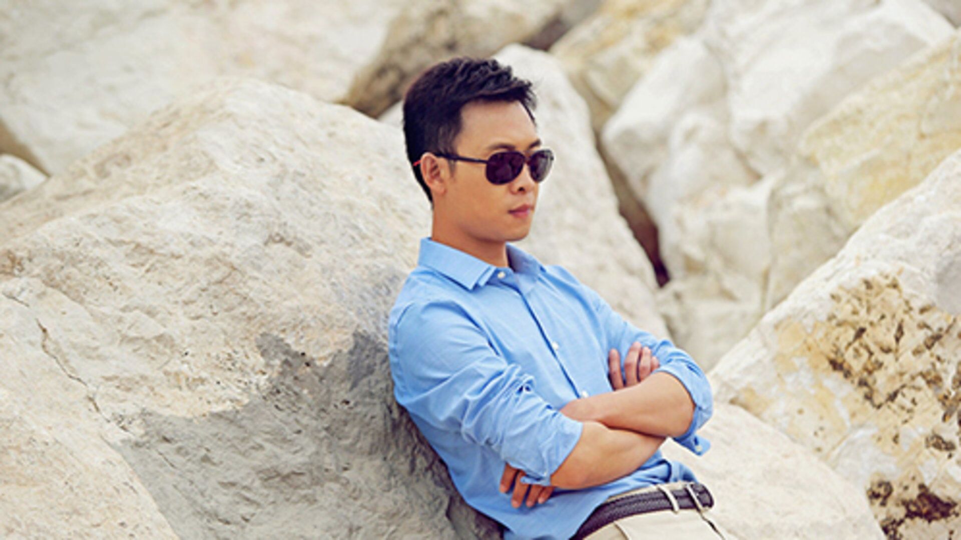 可凡倾听张译与黄渤海边欢乐夜游