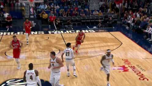 《NBA全场集锦》【扣篮】开场火力全开 球哥莺歌连线后者双臂滑翔扣篮无视阻挡