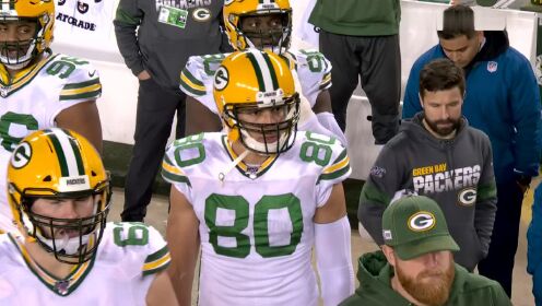 nfl达阵包装工43码长传达阵被判无效琼斯1码强攻完成达阵