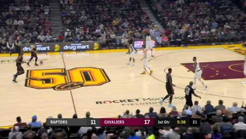 《NBA全场集锦》波特晃晕洛瑞后撤步三分命中 伊巴卡为大哥复仇回应三分神箭