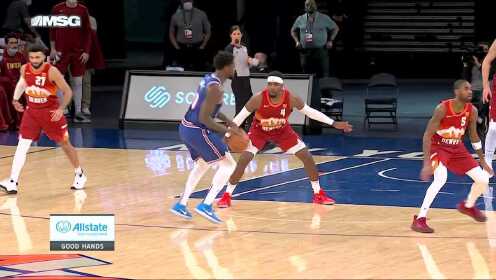 《NBA全场集锦》哈里斯抢断反击一气呵成 一条龙暴扣轻松写意
