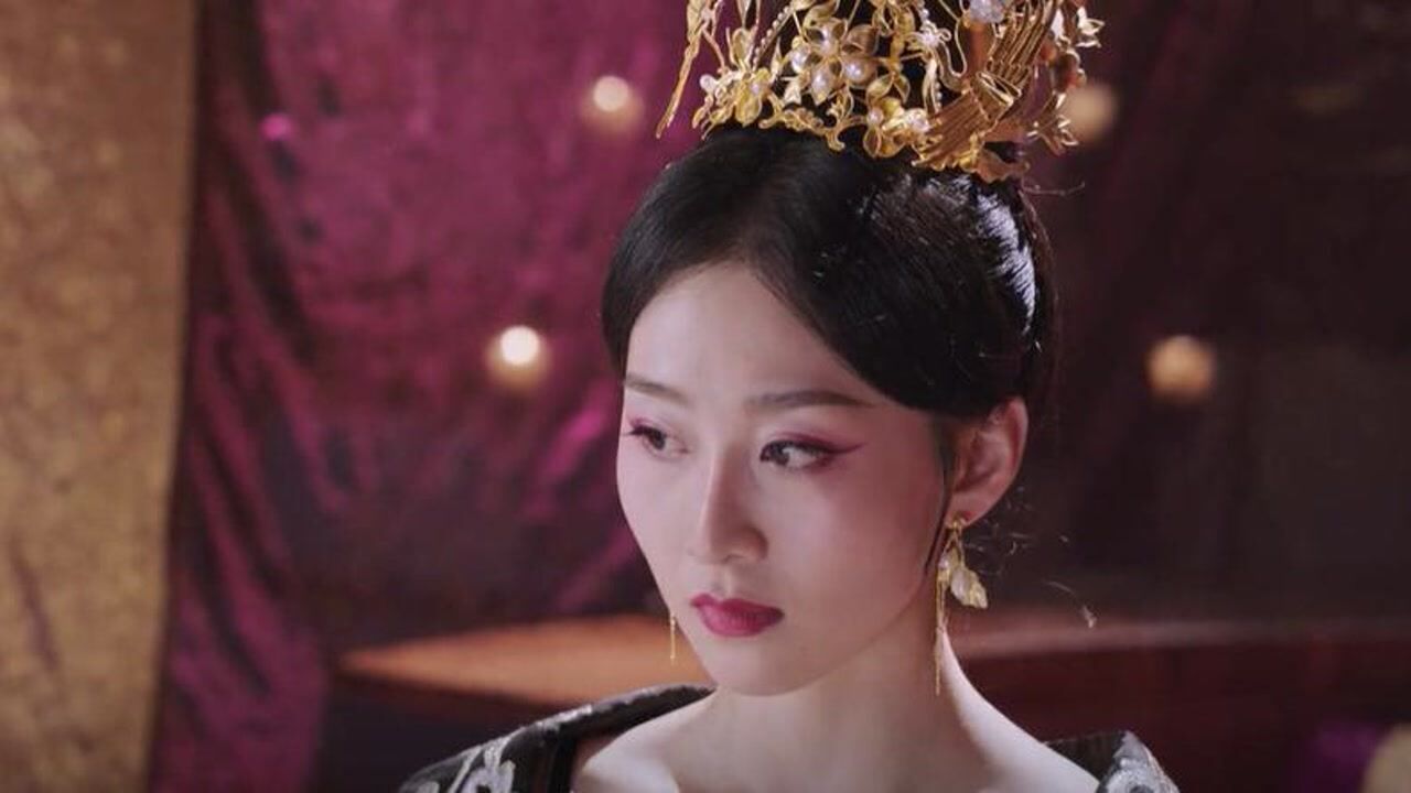 《双世宠妃2》第13集02:独孤贵妃夜夜找医官在床上共舞,以此秘方和