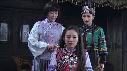 《血誓》第8集03:九妹为陷害覃岚,不惜刺伤自己