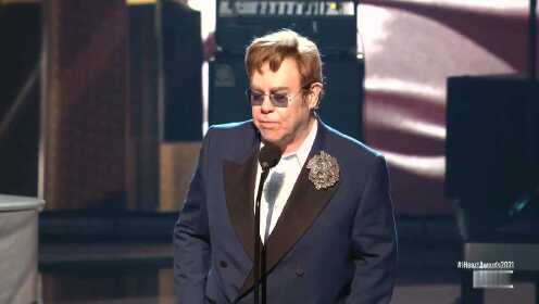 Bennie and the Jets + Don't Let the Sun Go Down on Me + I'm Still Standing (Elton John tribute)