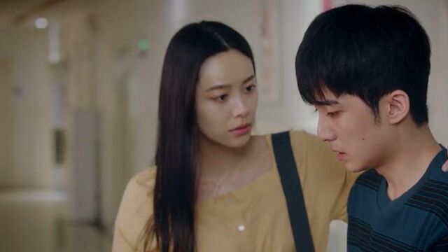 《极限17》第21集02:陈希文看到远处的阿布,来不及刹住,摔向了公路护栏,身受重伤