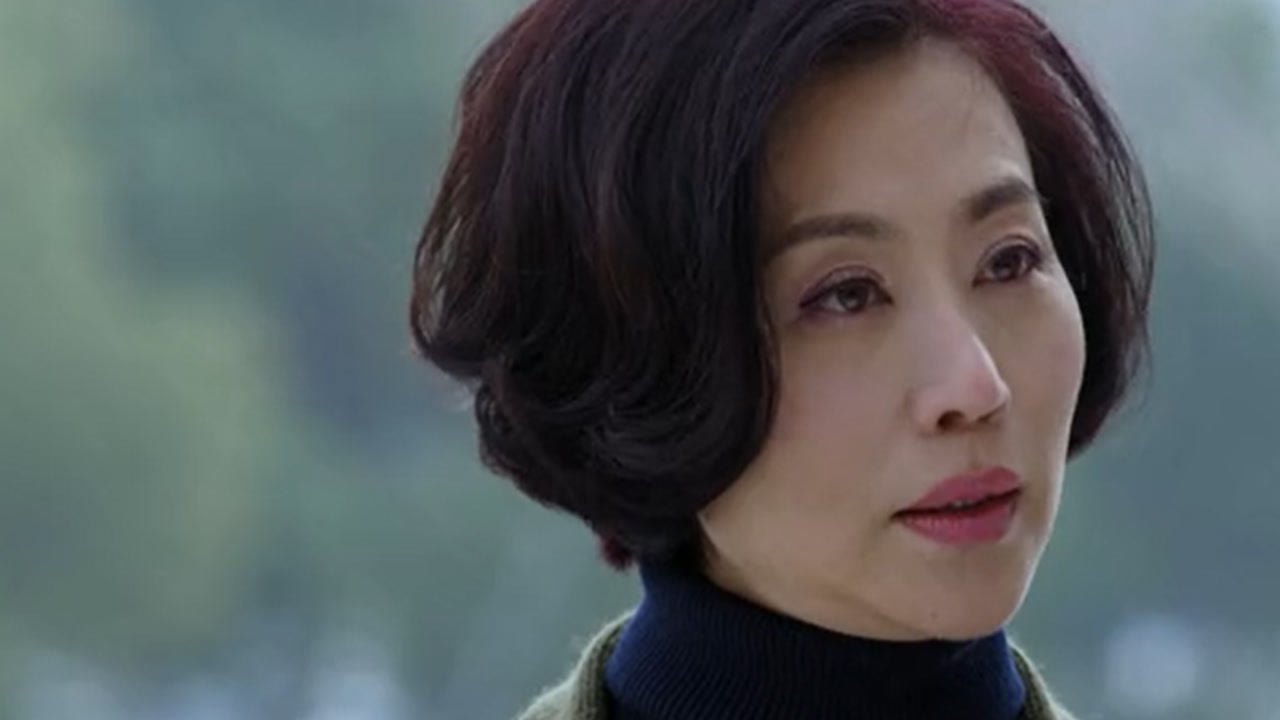 《婚姻历险记》第8集02:黄婉莹告诉东阳是武林飞故意撞到她的,还让