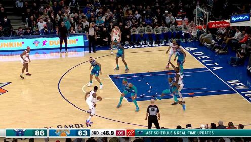 《NBA全场集锦》布里奇斯不讲理三分迎射兰德尔 巴雷特转身后仰中投技惊四座