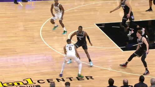 《NBA全场集锦》你方唱罢我登场 史密斯飘逸2+1巴恩斯霸气回应