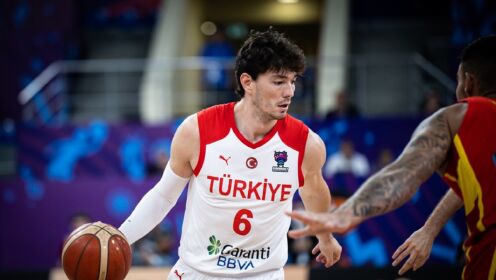 《FIBA》【球星】奥斯曼vs西班牙集锦 狂砍20分末节连续打进关键球