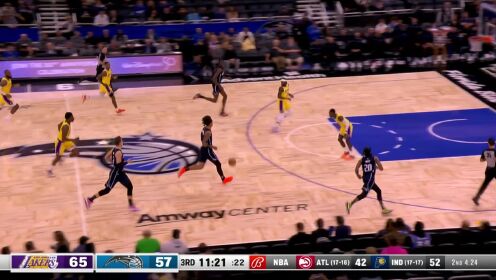 《NBA全场集锦》今天唯一稳定的点 富尔茨篮下接球反身上篮