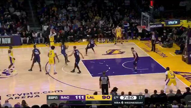 NBA常规赛：国王vs湖人第4节英文原声回放