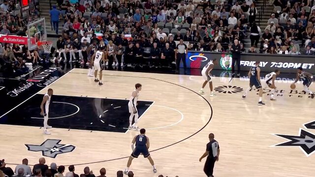 NBA：东契奇33+14+10文班亚马首秀15分5犯规