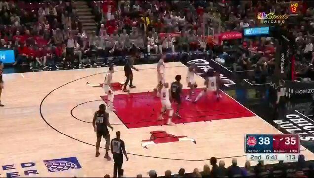 NBA常规赛：活塞vs公牛第2节英文原声回放