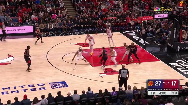 一人撑起半边天 卡鲁索连续神奇三分弹无虚发