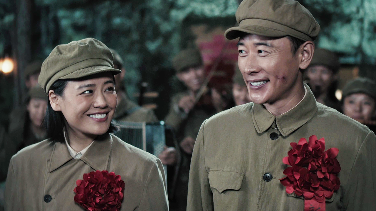 侦察英雄丨战地伉俪保家卫国!梁辰文婕正式结为革命夫妻