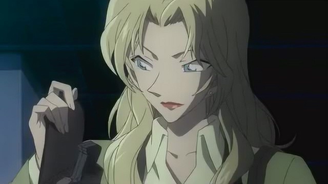 贝尔摩德把所知道的一些事告诉柯南只有我觉得她最后会帮柯南吗