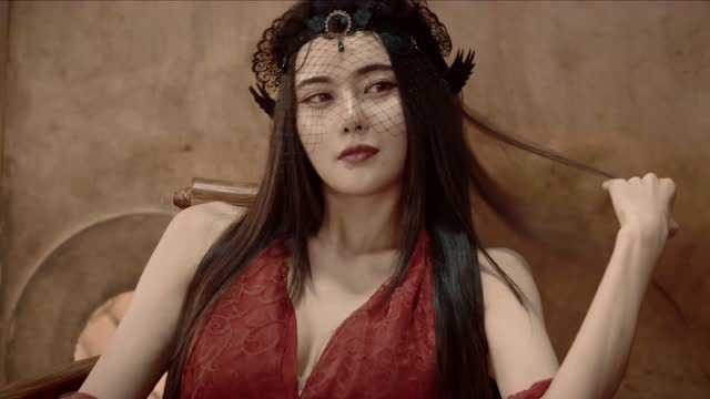 《嗜血妖姬之末日少女》东北吐槽版