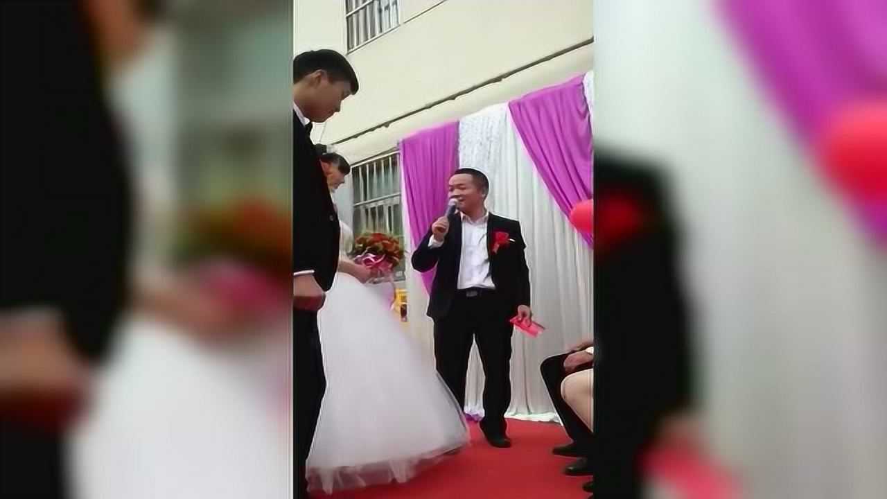 婚礼现场闹伴娘，一点都不觉得搞笑，如果你是伴娘你还笑得出来么_高清
