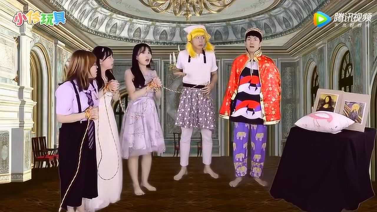 小伶玩具火鸡面大比拼小玲到底能不能获胜