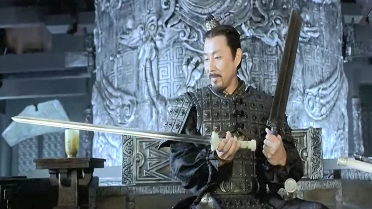 《英雄》李连杰诛杀残剑飞雪,秦王赏万金封五千户候!