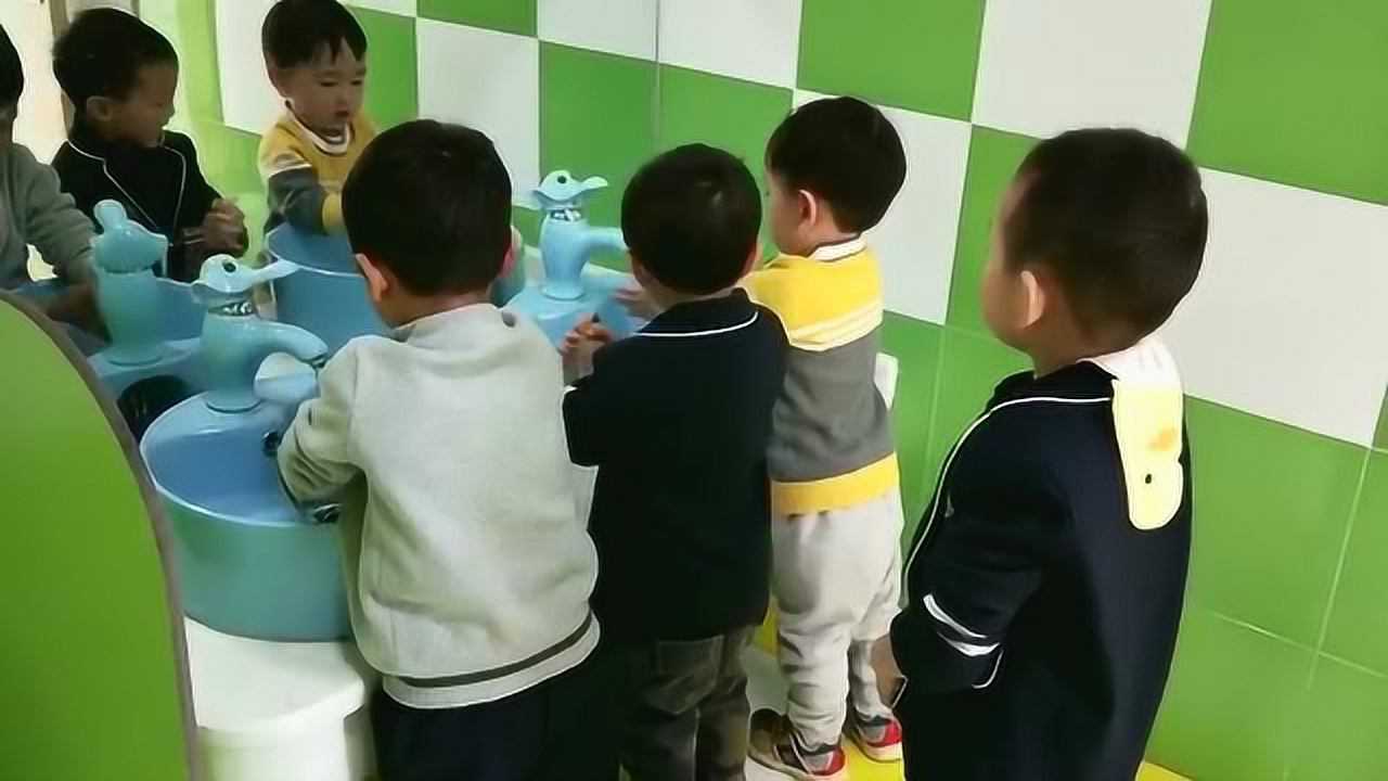 幼儿园入厕、洗手_高清