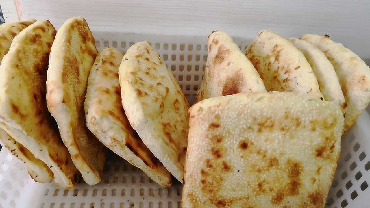 实拍安康炕炕馍馍的做法用料十足怪不得香呢