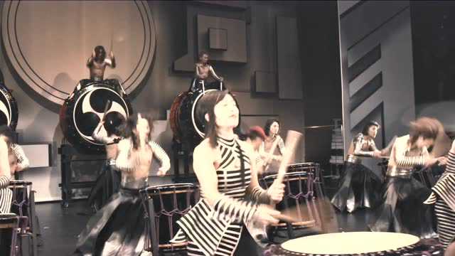 首演好评| 帅炸天的舞台秀《DRUM TAO~舞响》，曲目卡司大揭秘！_手机搜狐网