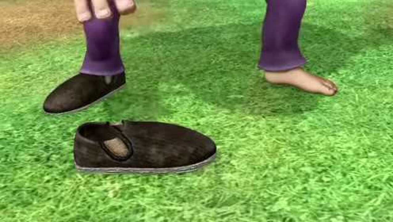 熊出没光头强的臭脚熏晕吉吉国王