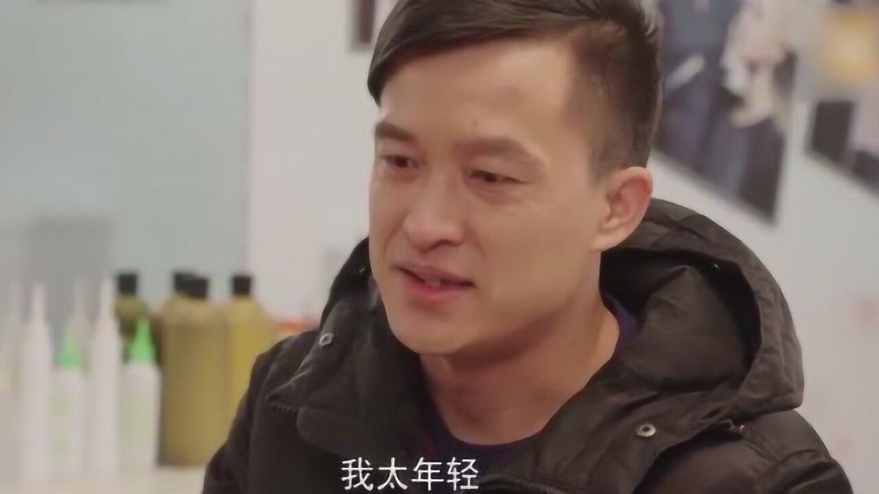 乡村爱情10下没想到最会撩的是小梁突然拿出戒指套住玉红