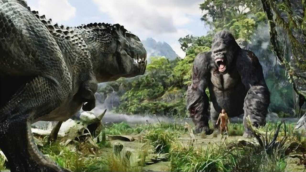 美女野外探险遭霸王龙追杀危难时刻大猩猩挺身而出场面太刺激