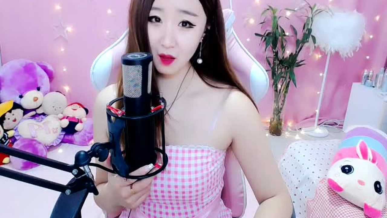 安琪 齐齐id442688 翻唱我的唇吻不到我爱的人