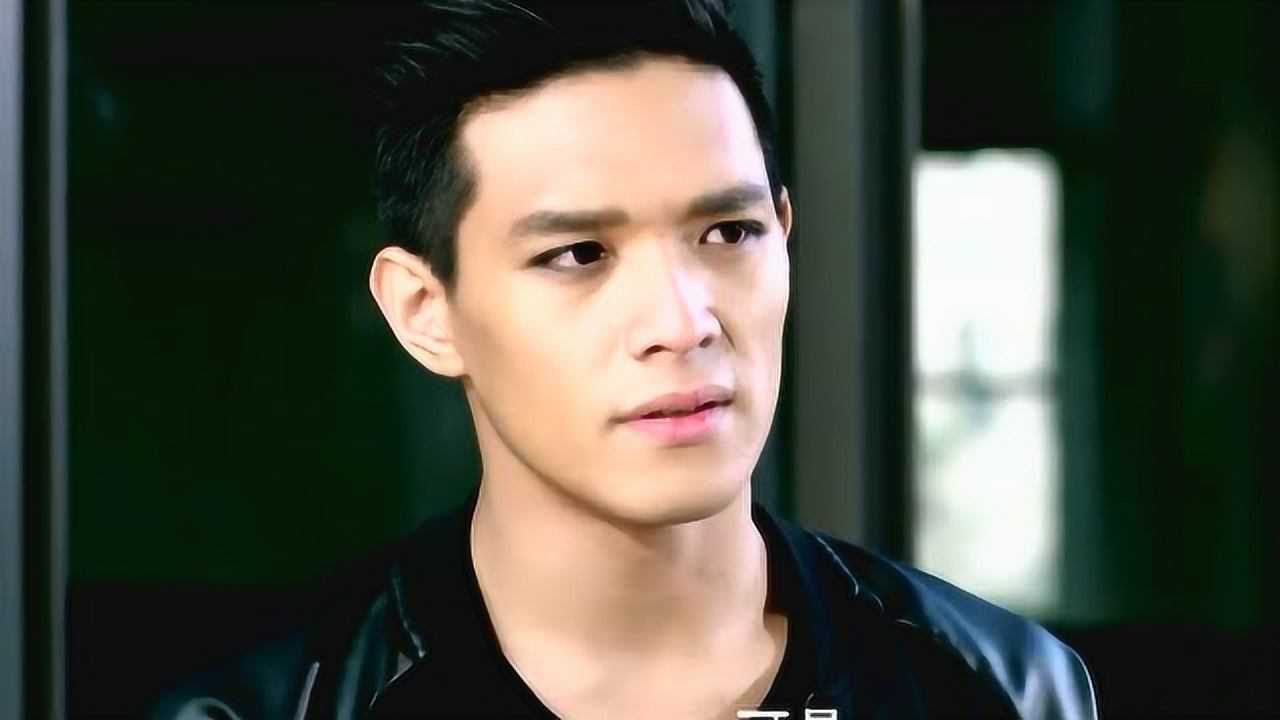 小舒戳中钟品亮糗事一个动作简直太吸睛