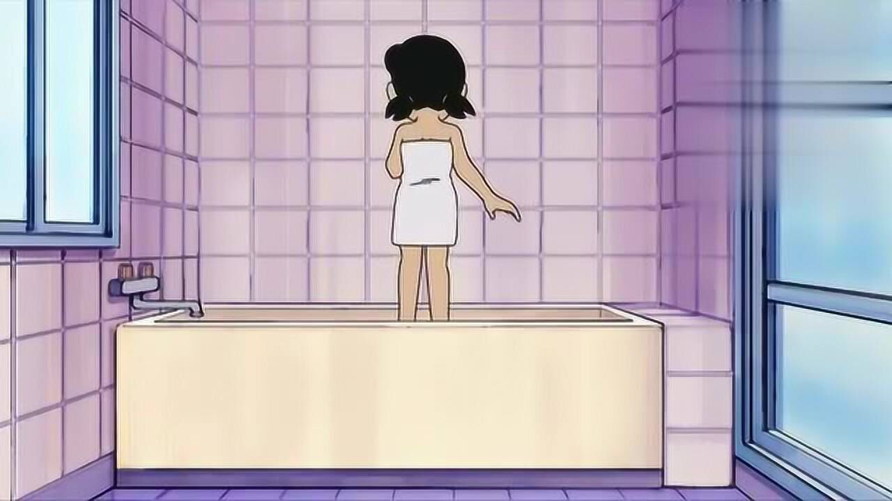 哆啦a梦大雄用凝固灯把静香的洗澡水给凝固了你也太坏了吧