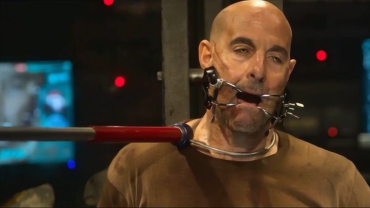 几分钟看完英国恐怖片《零号病人》女友被感染,男友对她不离不弃!