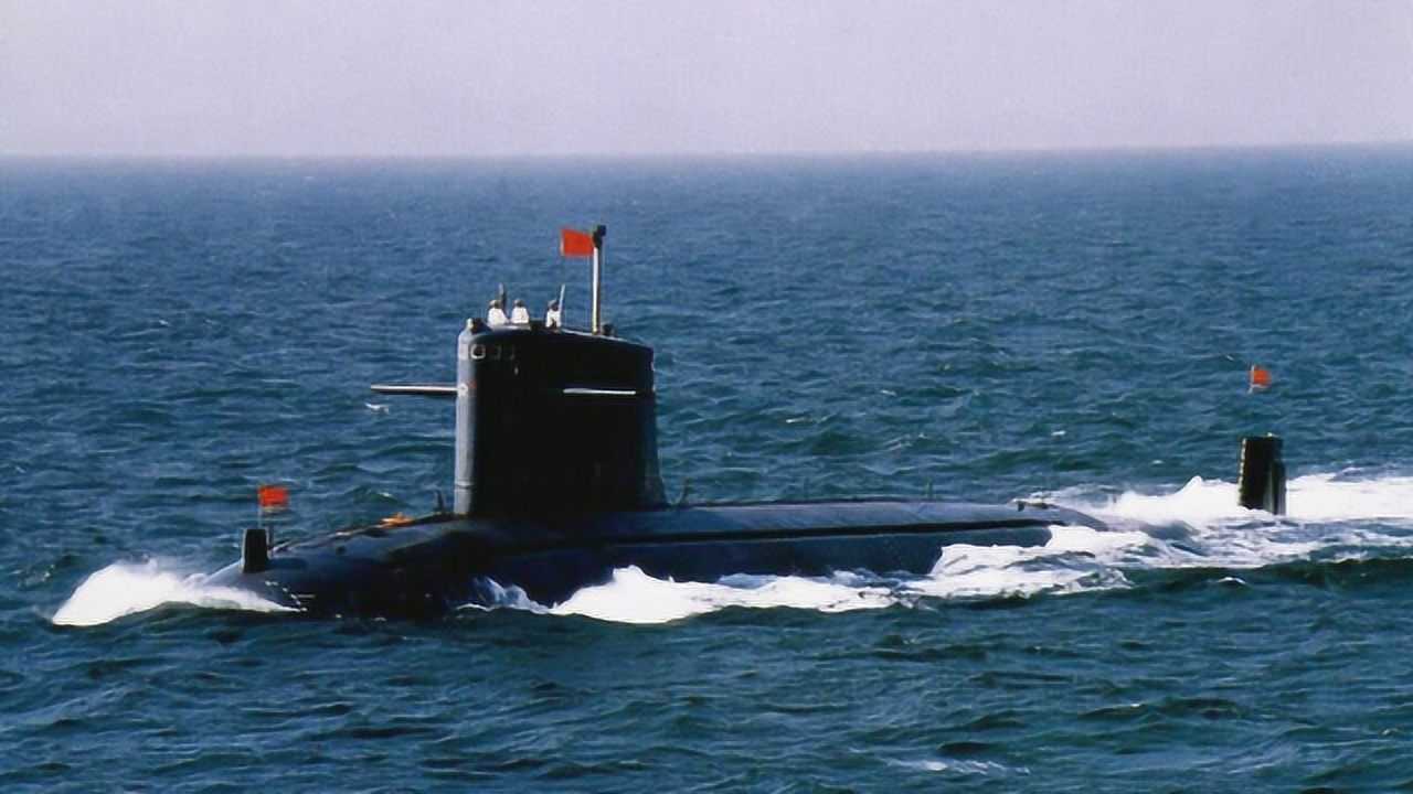 中国核潜艇装备超级钢能钻入900米深海专家性能领先美国200