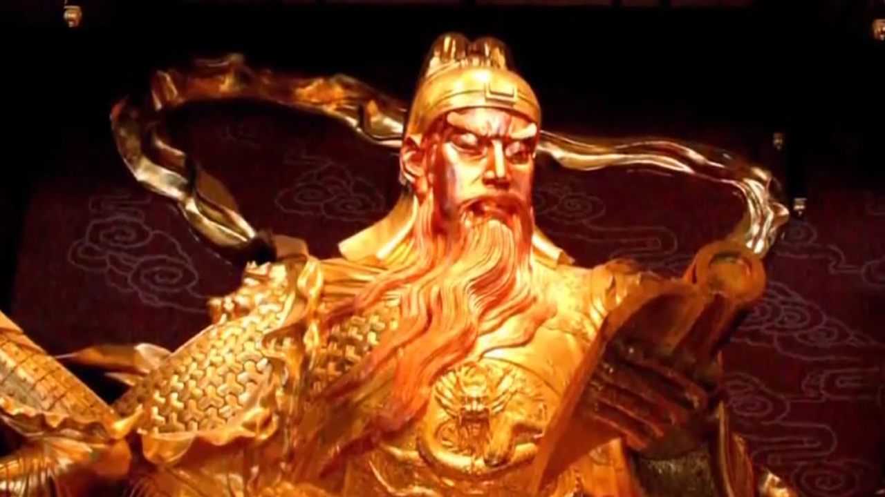 商人拜关公警察拜关公黑社会也拜关公关公咋就成了全能神